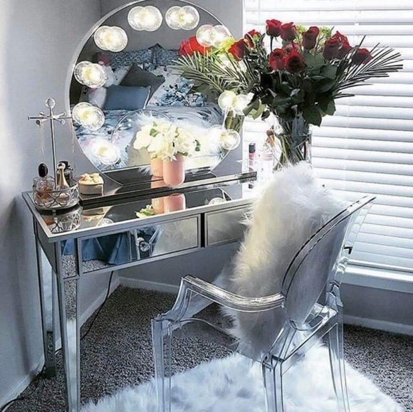 Meet your Posher, Isa - Picture 3 of 3